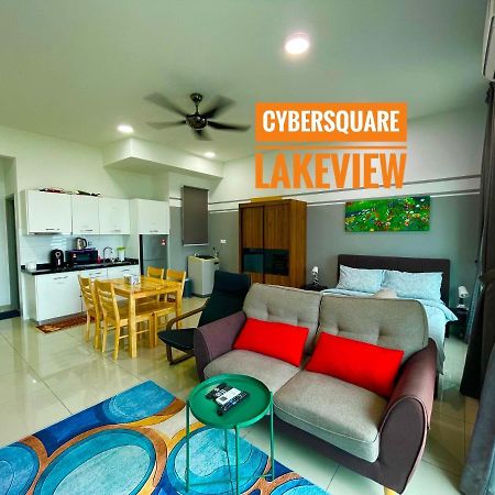 Cybersquare Lakeview With Netflix And Disney Hotstar 사이버자야 외부 사진