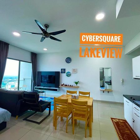 Cybersquare Lakeview With Netflix And Disney Hotstar 사이버자야 외부 사진