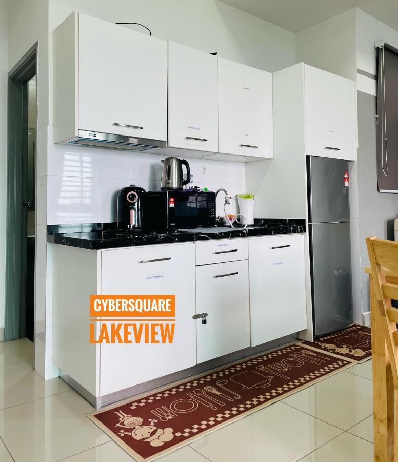 Cybersquare Lakeview With Netflix And Disney Hotstar 사이버자야 외부 사진