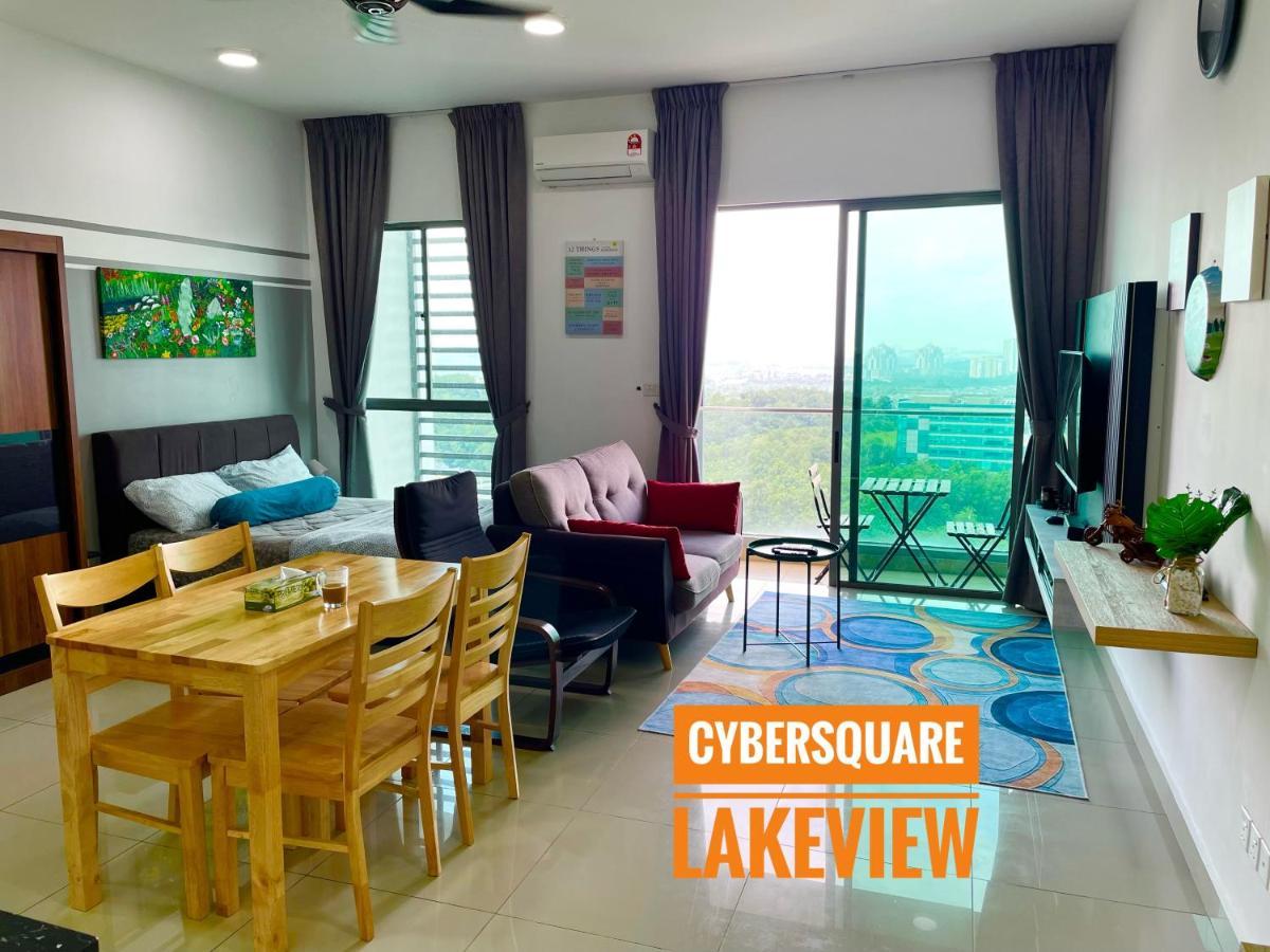 Cybersquare Lakeview With Netflix And Disney Hotstar 사이버자야 외부 사진