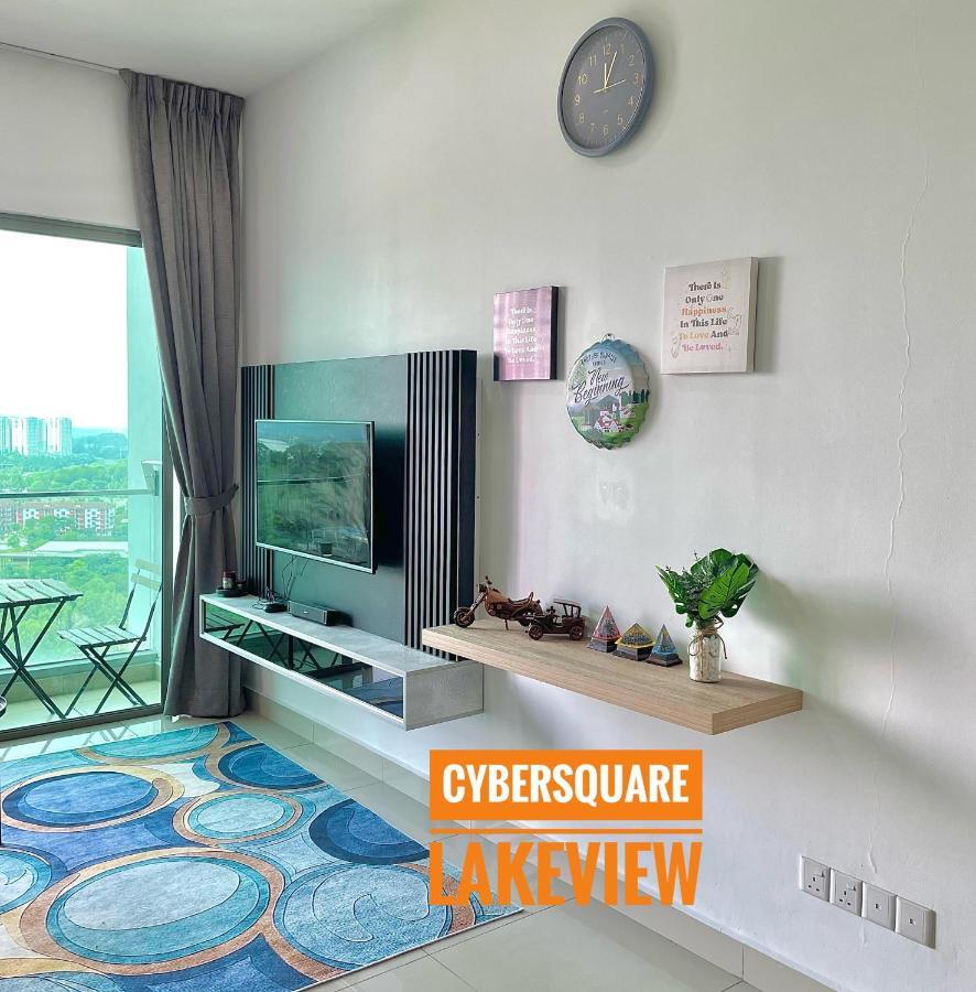 Cybersquare Lakeview With Netflix And Disney Hotstar 사이버자야 외부 사진