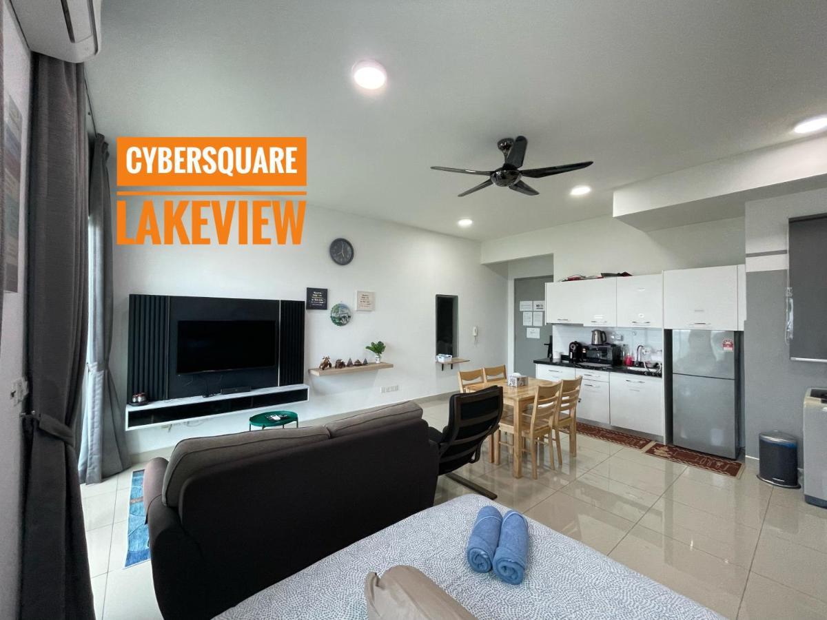 Cybersquare Lakeview With Netflix And Disney Hotstar 사이버자야 외부 사진