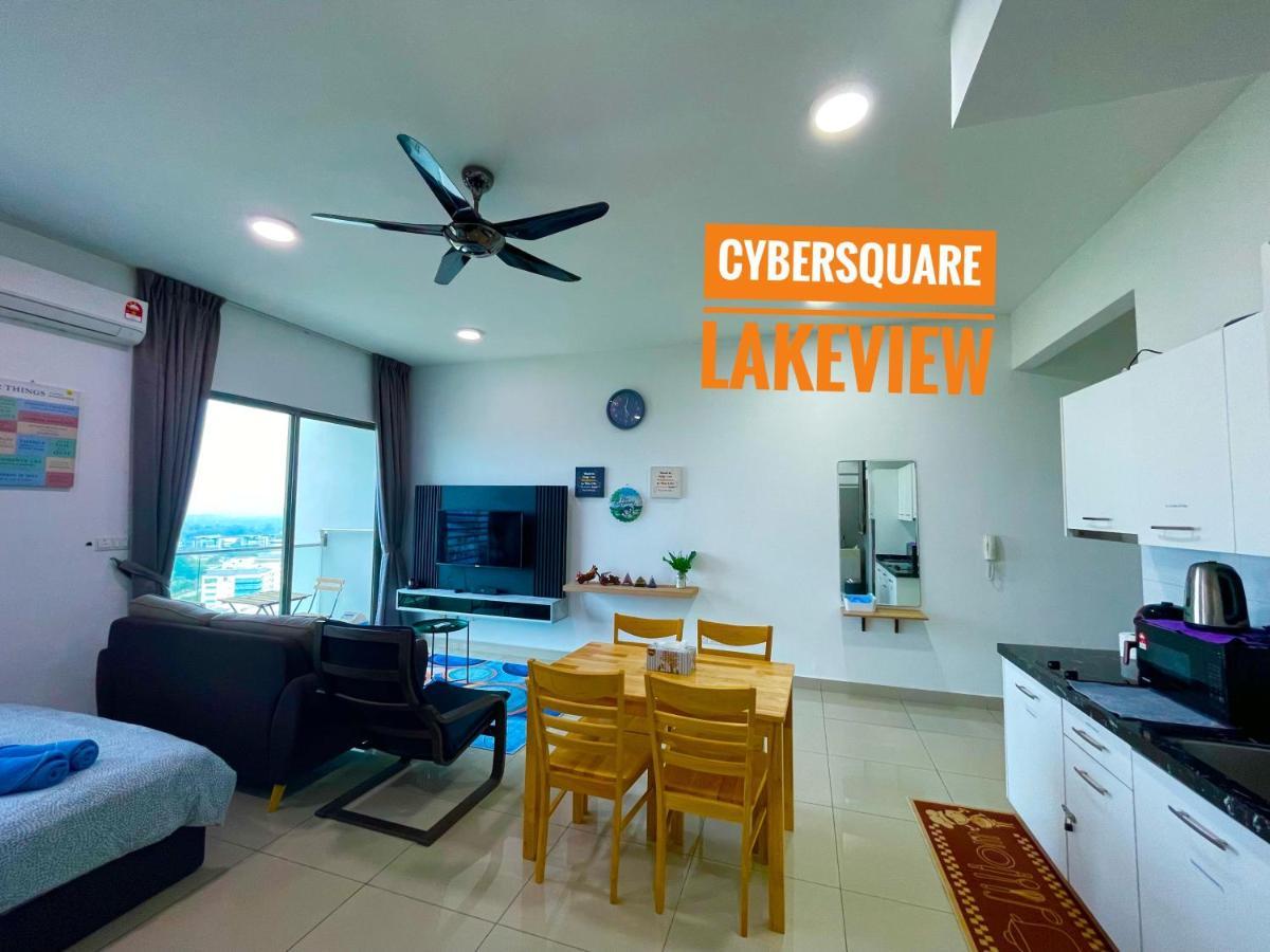 Cybersquare Lakeview With Netflix And Disney Hotstar 사이버자야 외부 사진